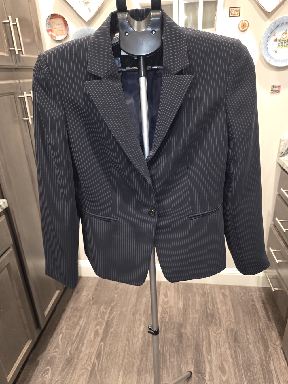 Tahari Navy Pinstripe Single-Button Blazer